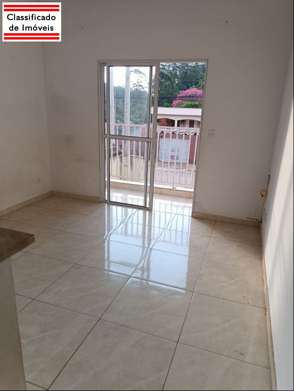 sobrado com excelente localiza